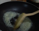 Foto langkah ke 2 dari resep Risoles rogout sayur lipat amplop dan segitiga.