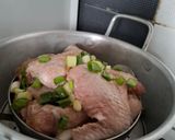 Foto langkah ke 3 dari resep Ayam Kukus Minyak Wijen*.