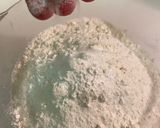 Foto del paso 5 de la receta: Bizcocho de fresas 🍓 y limón 🍋!!