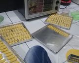 Foto langkah ke 3 dari resep Kastengel Keju edisi kuker lebaran rasanya mantul pokoke 😍😍.