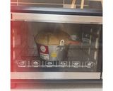 A picture of step 7 of Passion fruit chiffon cake (Aristto).