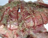 Foto del paso 2 de la receta: Cordero al tomillo con zapallo al horno y romero