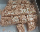 काजू  म्हैसूरपाक (kaju maysore pak recipe in marathi) रेसिपी स्टेप 3 फोटो 