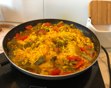 Foto del paso 4 de la receta: Paella de pollo/conejo para dos