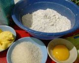 Foto langkah ke 2 dari resep Roti Bakso Lada Hitam.
