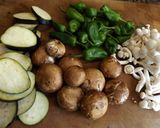 Foto del paso 1 de la receta Parrillada de setas variadas, pimientos de Padrón y berenjena
