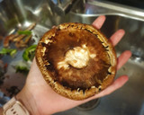 Foto del paso 2 de la receta: Pizza de champiñones portobello keto