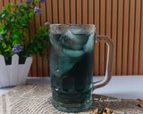 Foto langkah ke 3 dari resep Es Teh Telang Lemon.