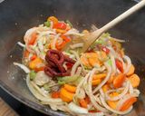Foto del paso 3 de la receta: Muslos de pollo a la cerveza