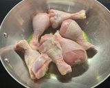 A picture of step 1 of Chicken Paprika.