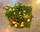 Foto langkah ke 3 dari resep Cah Kacang Panjang.