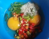 Foto langkah ke 2 dari resep Dadar Bihun Saus Sayuran Simple Ala AnaKost.