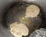 Foto langkah ke 2 dari resep Beef patty burger simple.
