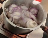 A picture of step 1 of Yummy Beef Karahi 😋.