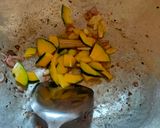 Foto langkah ke 2 dari resep Tumis Labu Kuning.