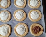 Ökörszem Túrós, csoki krémes, eper dzsemes recept fázis 7 fotója