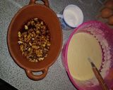 Foto del paso 5 de la receta: Torta invertida de manzana y nuez