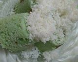 Foto langkah ke 9 dari resep Putu ayu cetakan bolu.