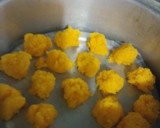 A picture of step 3 of Macroons.