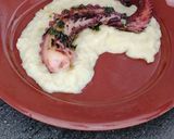 Foto del paso 8 de la receta Pulpo a la plancha con ajo y perejil