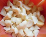 A picture of step 3 of Veggie chicken irish with boiled egg.