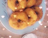 A picture of step 7 of Potato donuts.
