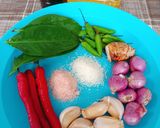 Foto langkah ke 1 dari resep Oseng Pare Pete.