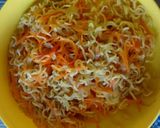 Foto langkah ke 3 dari resep Mie goreng wortel.