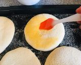 Foto del paso 3 de la receta: Pancitos caseros 🤗ideales para rellenar 🍞🥖