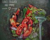 Foto langkah ke 3 dari resep Tumis tongkol asap kemangi.