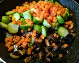 Foto del paso 7 de la receta: REPOLLITAS Con Champignones al Ajillo...!
