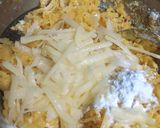 A picture of step 5 of Rice flour potato balls.
