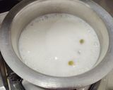 A picture of step 4 of Skimmed sago milk.