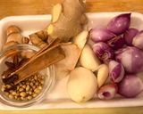 Foto langkah ke 5 dari resep Lontong Soto Ayam tanpa Kemiri.