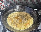 Foto langkah ke 2 dari resep Telur Dadar Tempe Jamur.