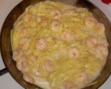 A picture of step 2 of Shrimp Alfredo.