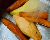 Foto del paso 1 de la receta: BOCADOS DE PAPA, ZANAHORIA Y BATATA (todo rallado) CON QUESO 🥔🥕🍠🧀🥘