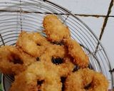 Foto langkah ke 4 dari resep Cumi tepung panir krispi.