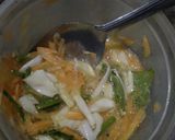 Foto langkah ke 2 dari resep Telur dadar sayuran.