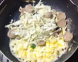 Foto langkah ke 3 dari resep Kwetiau goreng pedas.