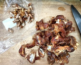 A picture of step 1 of Dates Halwa.
