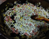 Foto del paso 3 de la receta: Salteado de gulas y jamón