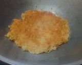 Foto langkah ke 3 dari resep Martabak Mie ala Anak Kosan.