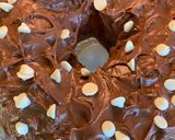 A picture of step 3 of White Cake with Chocolate Cream Cheese Icing.