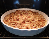 Cinnamon Rolls fehércsokis mázzal recept fázis 5 fotója