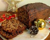A picture of step 6 of Christmas fruit cake.
