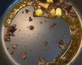 A picture of step 3 of Stir fried chicken with garlic shoots 川味蒜苔炒肉.