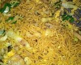 Foto langkah ke 4 dari resep Mie goreng simple.