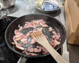 A picture of step 5 of Courgette & Pancetta Penne Carbonara.