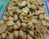 Foto langkah ke 6 dari resep Kacang bawang, renyah dan gurih.